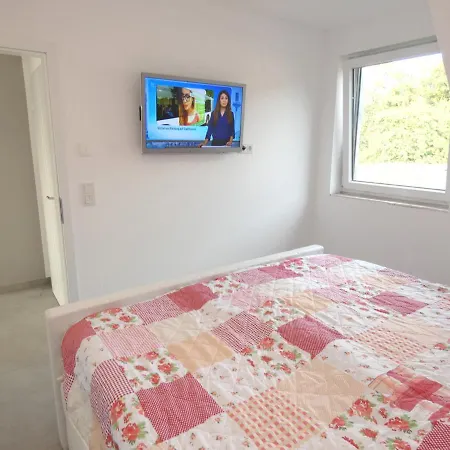 Schicke Neubau-ferienwohnung Am Probstingsee In Borken-hoxfeld! *